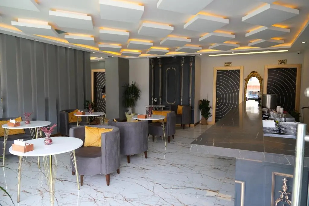Dorel The Hotel