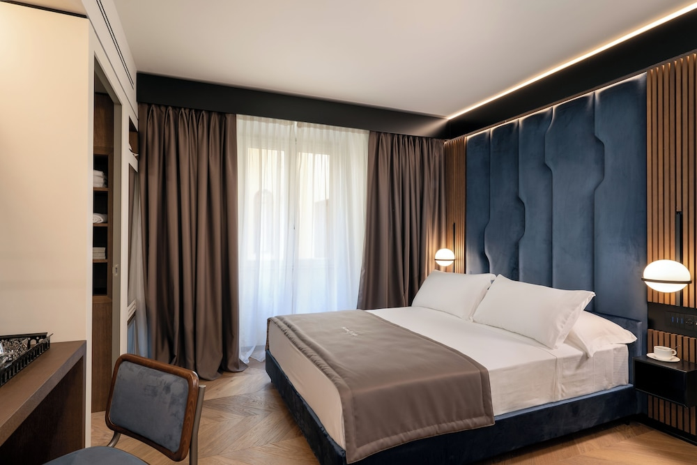 Arts & Crafts Luxury Suites