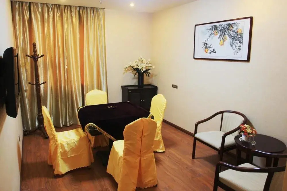 Shenlong Hotel