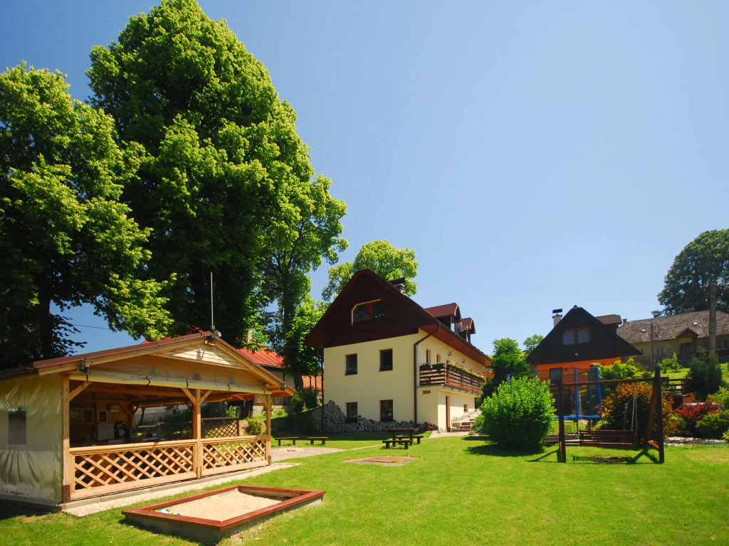 Ada Apartments