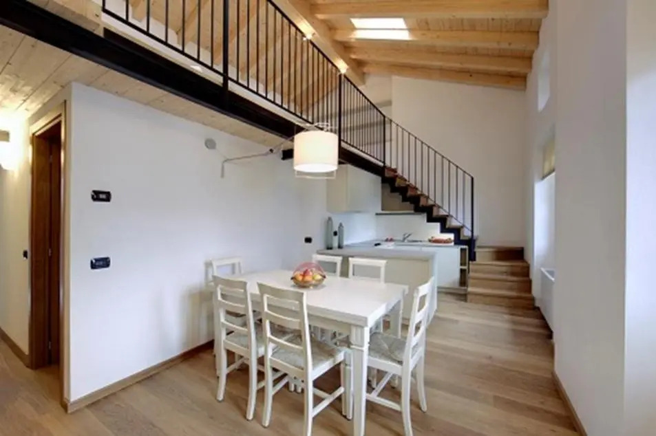 Rosa dei Venti - Lake view Apartments & Suites