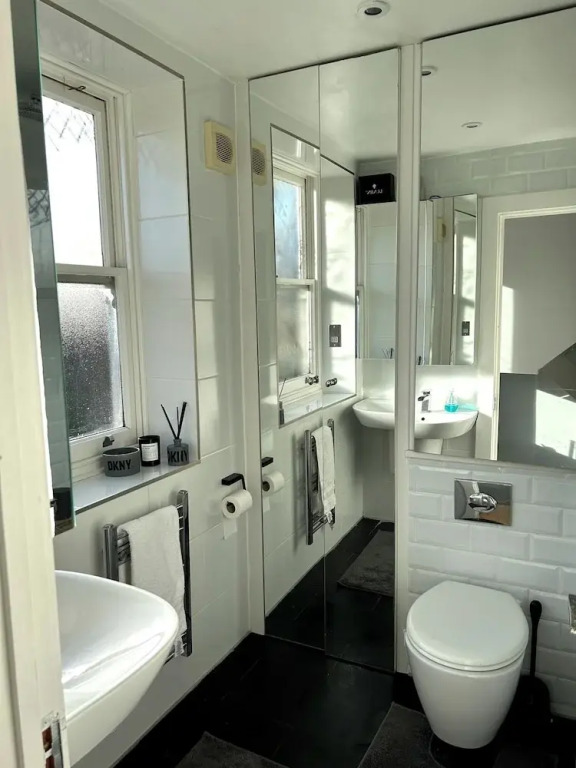 Remarkable 2-bed House in London