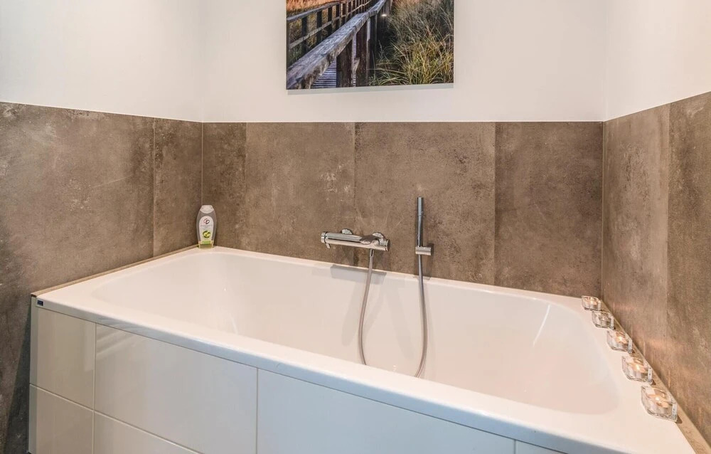 Cozy Home In Bosau With Kitchen