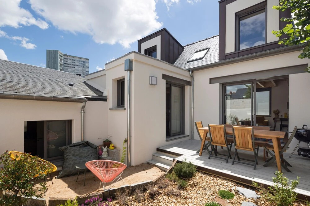 Ernestine - Charmante Maison Rénovée 2 Chambres Avec Parking et Terrasse