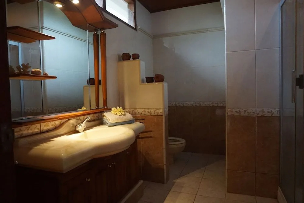 Gunung Paradis Retreat