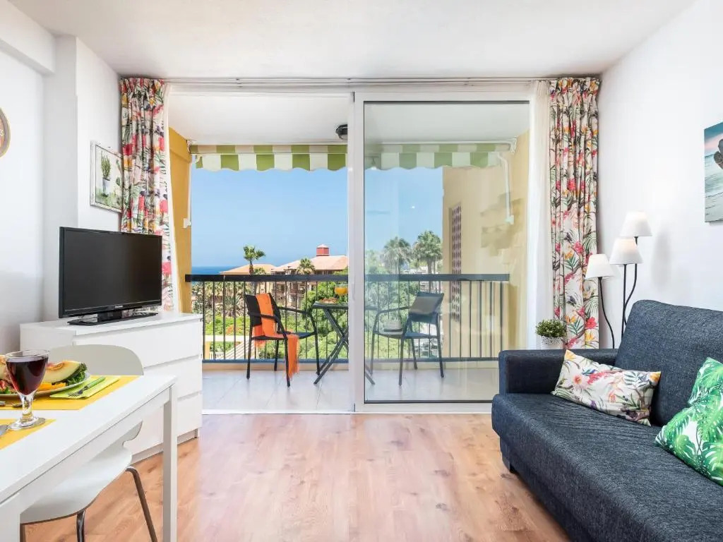 32 BRIGHT COPACABANA ocean view free WiFi
