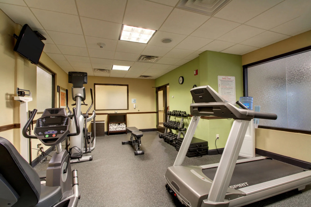 Holiday Inn Express & Suites Jacksonville South East - Medical Center Area by IHG