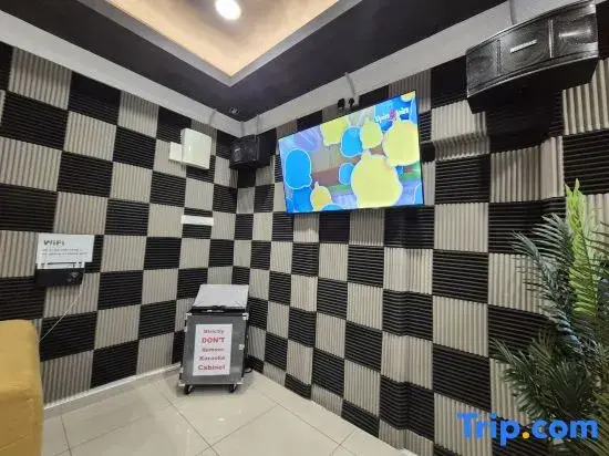 Hideaway Villa 20-46pax 9R9B PRIVATE POOL, KTV, BBQ, ARCADE GAMES, 3min to BEACH