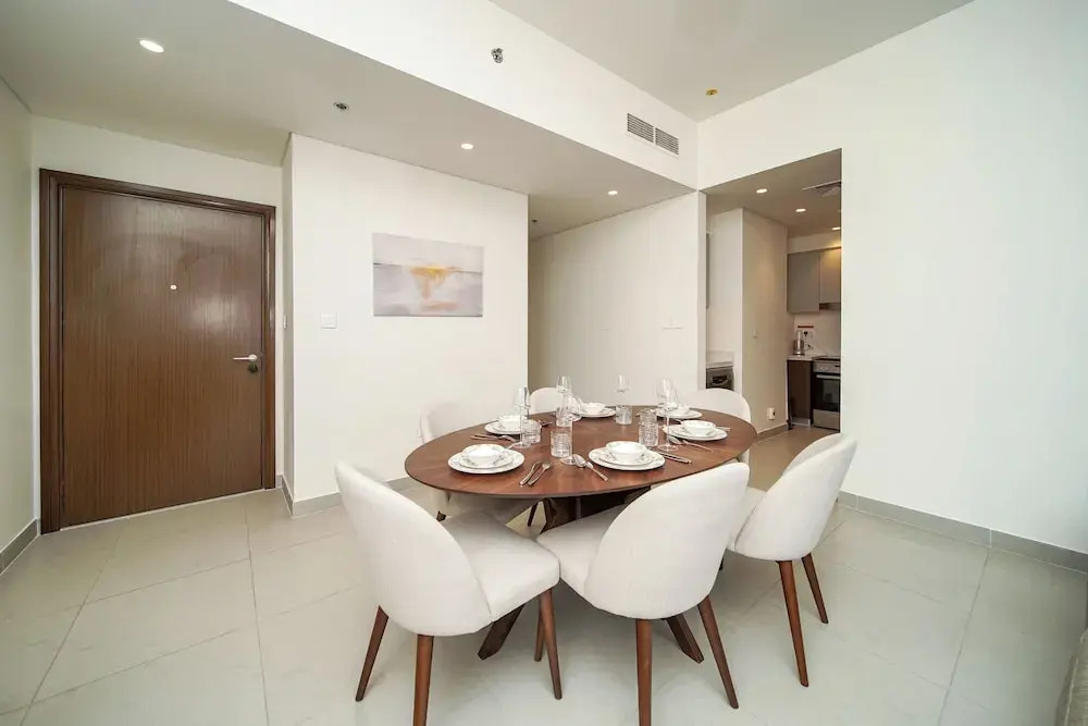 PVH - Opulent 2BR in Forte Tower 1