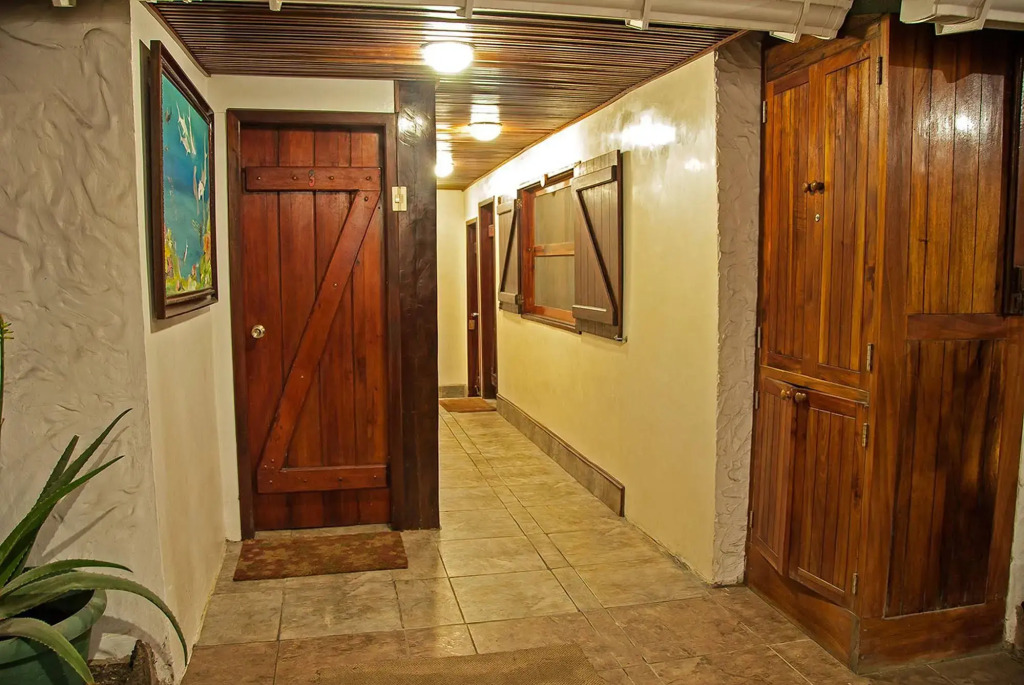 The Wooden House Hotel