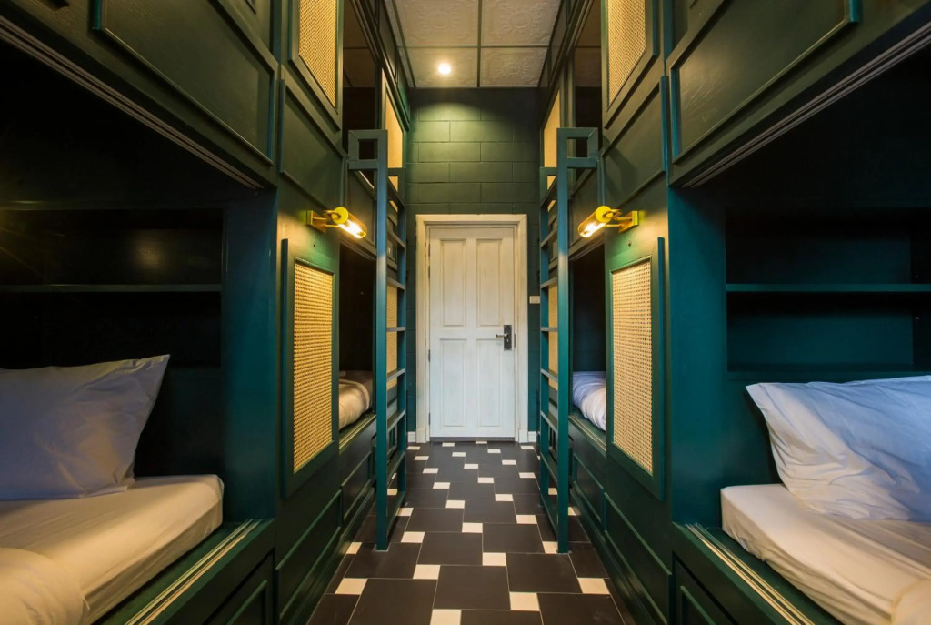 Azure Hostel Bangkok