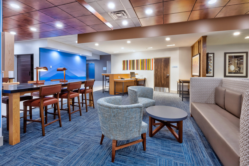 Holiday Inn Express & Suites Milan – Sandusky Area by IHG