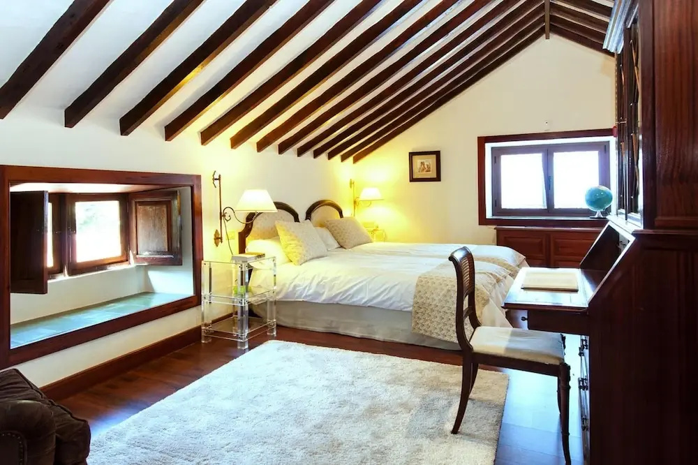 Villa Mansion Bandama With Pool in Santa Brigida