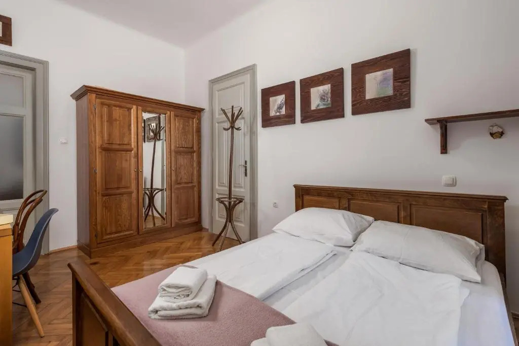 4 Bedroom Apartment