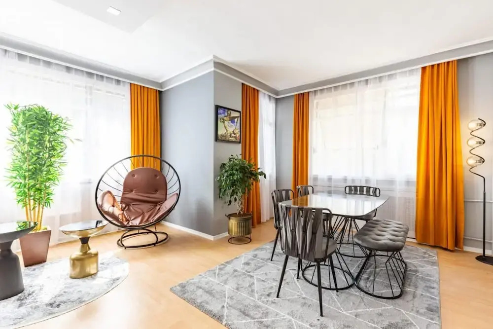 Spacious Apartment on Bagdat Street Kadikoy