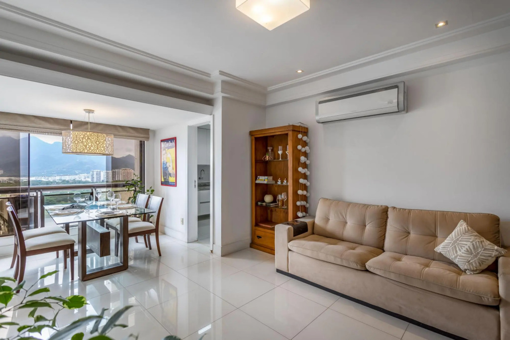 Pineapples LC2207 | Coverage in Barra da Tijuca