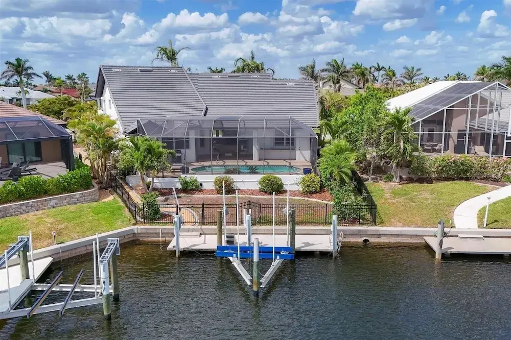 Punta Gorda Isles 4-Bedroom Private Pool Home on Canal 4 Home