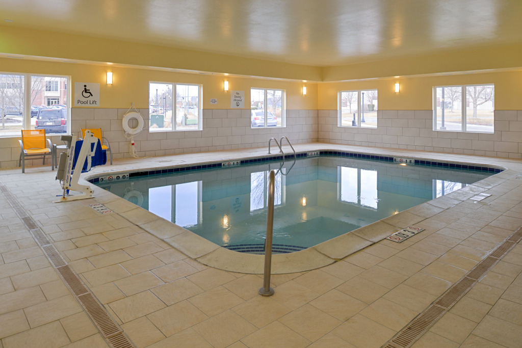 Holiday Inn Express Hotel & Suites Omaha West by IHG