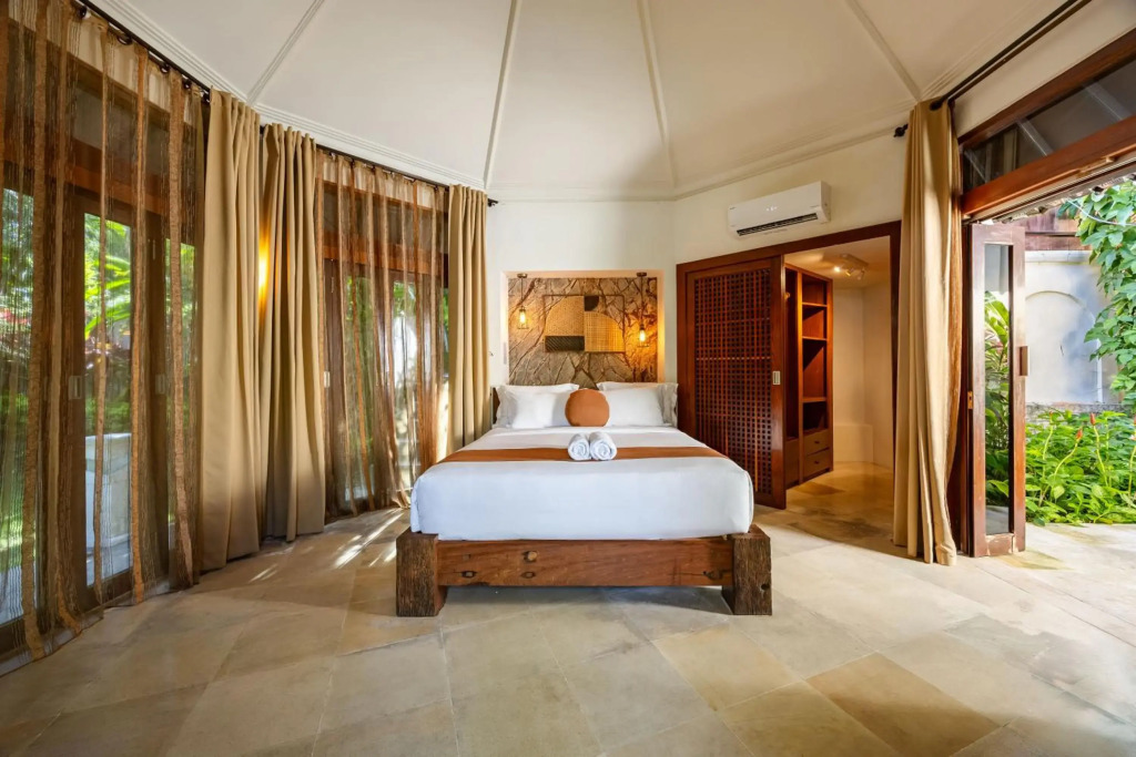 Cove Urbanest Inn