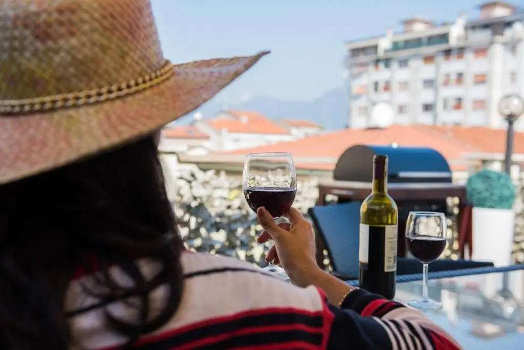 ALTIDO Apt for 8 with huge terrace in Old town of Viareggio
