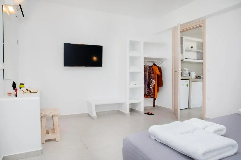 Crystal Dream Paros