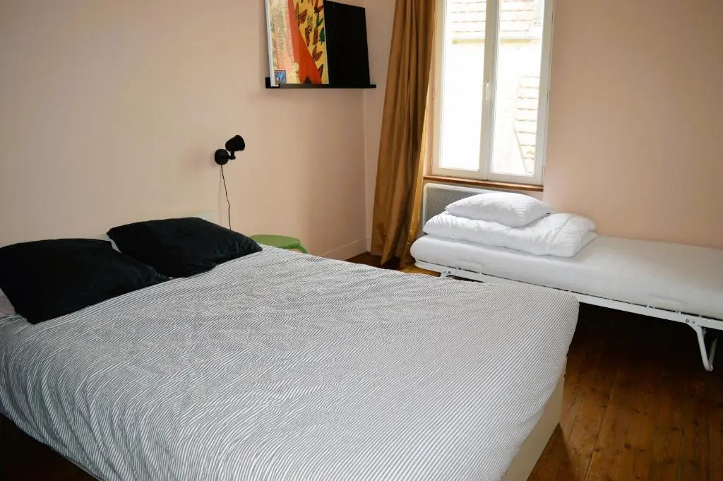 La courette, maison avec cour proche plage