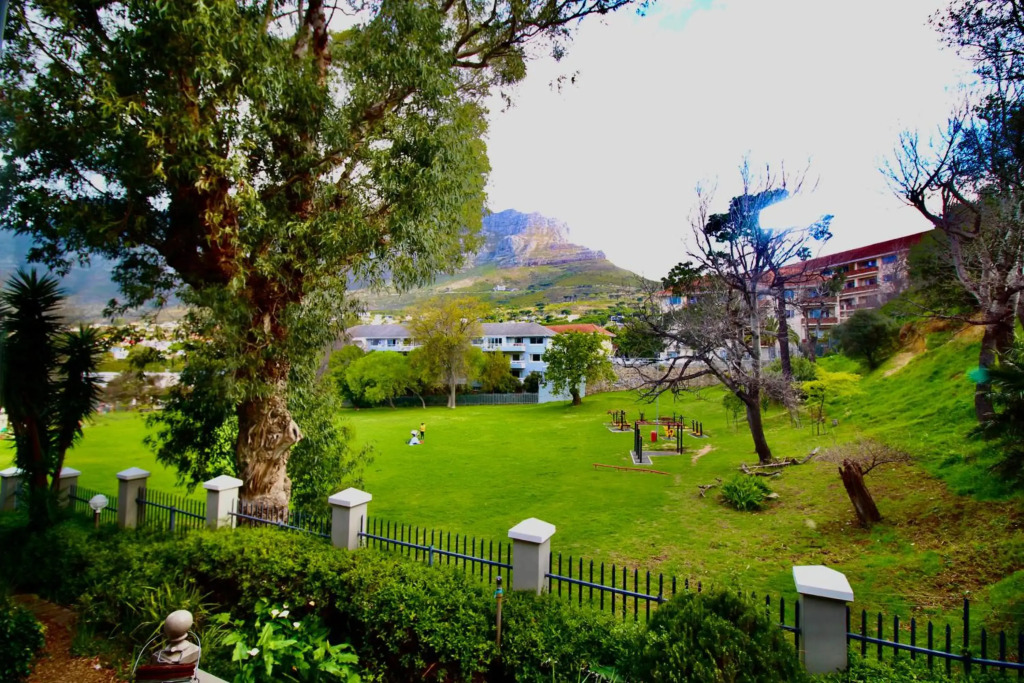 Tamboerskloof 2 bed apartment
