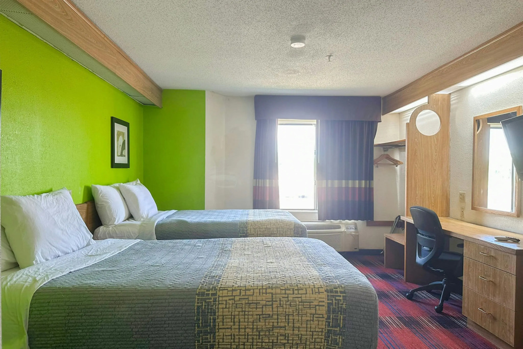 Classic Inn By Townhouse American Way Memphis I 240