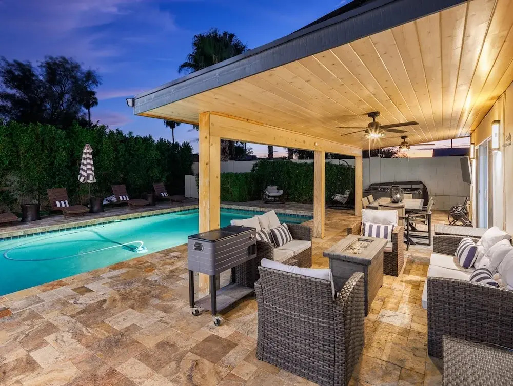 Luxe- Zephyr -Pool - Putting Green - Tons of Games