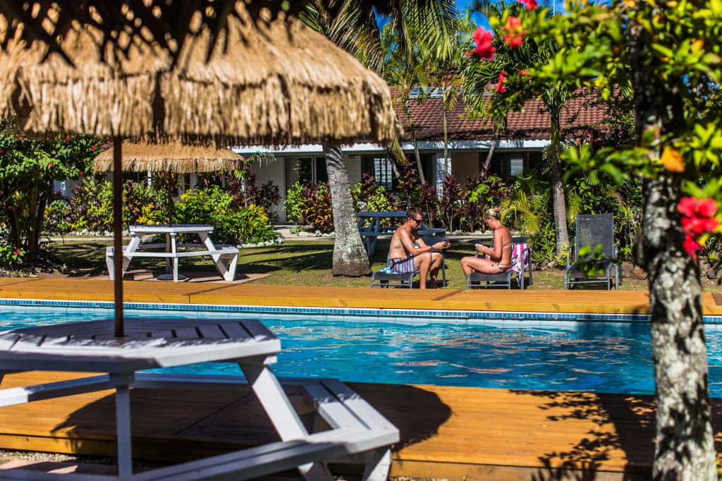 The Black Pearl Beachside Apartments