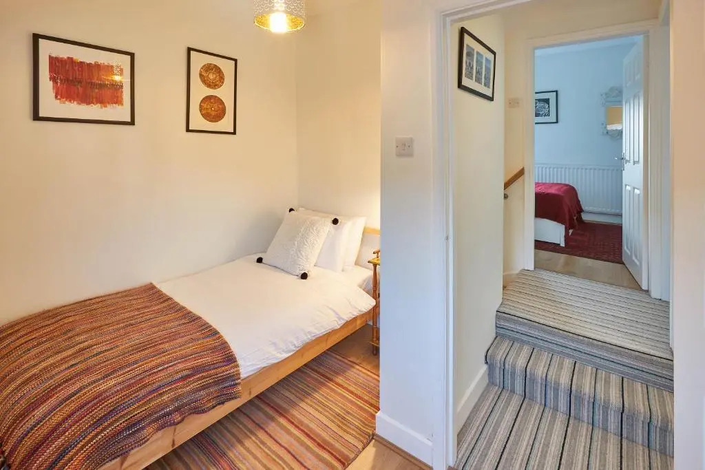 Host Stay Artist House