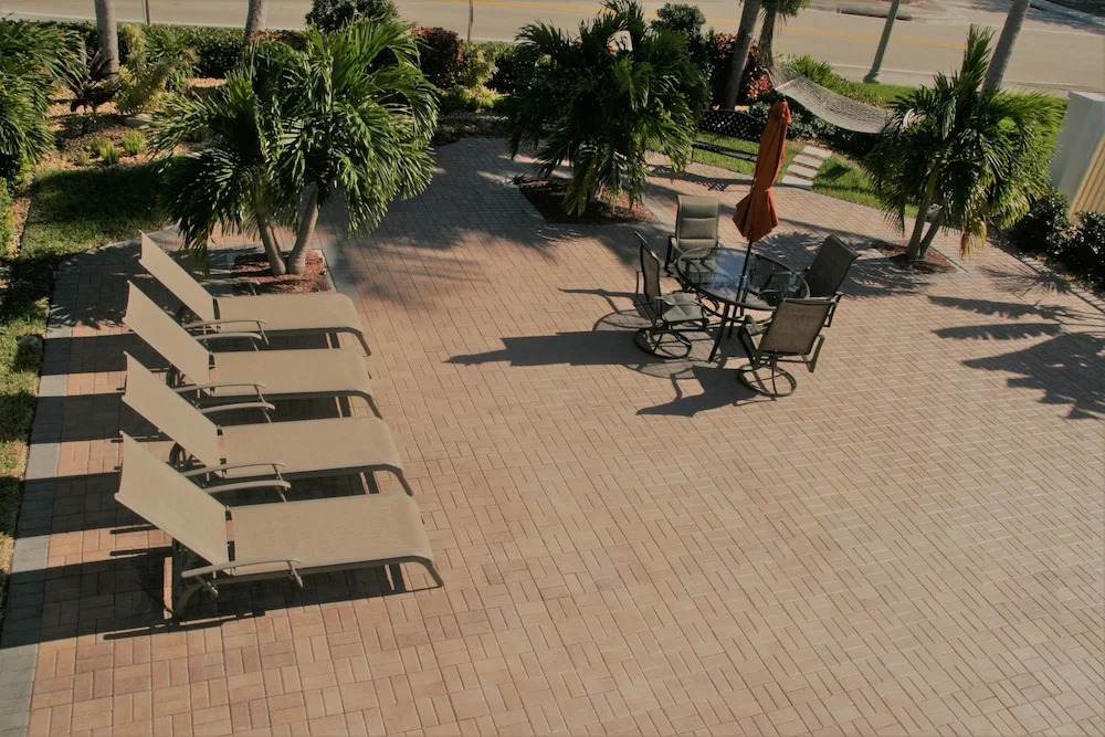 Capri Apartments