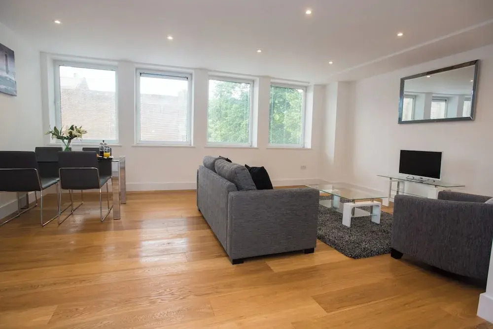 Celador Apartments - Sussex House Serviced Apartments