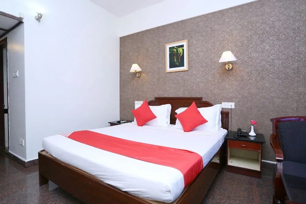 Oyo 22875 Deliza Residency