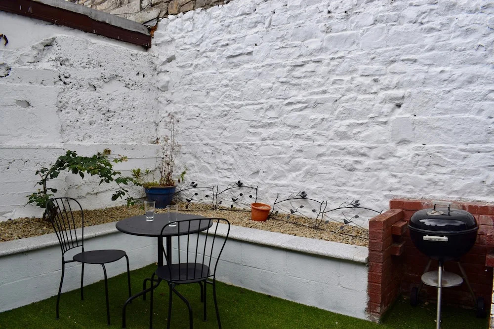 2 Bedrooms House With Garden in City Centre