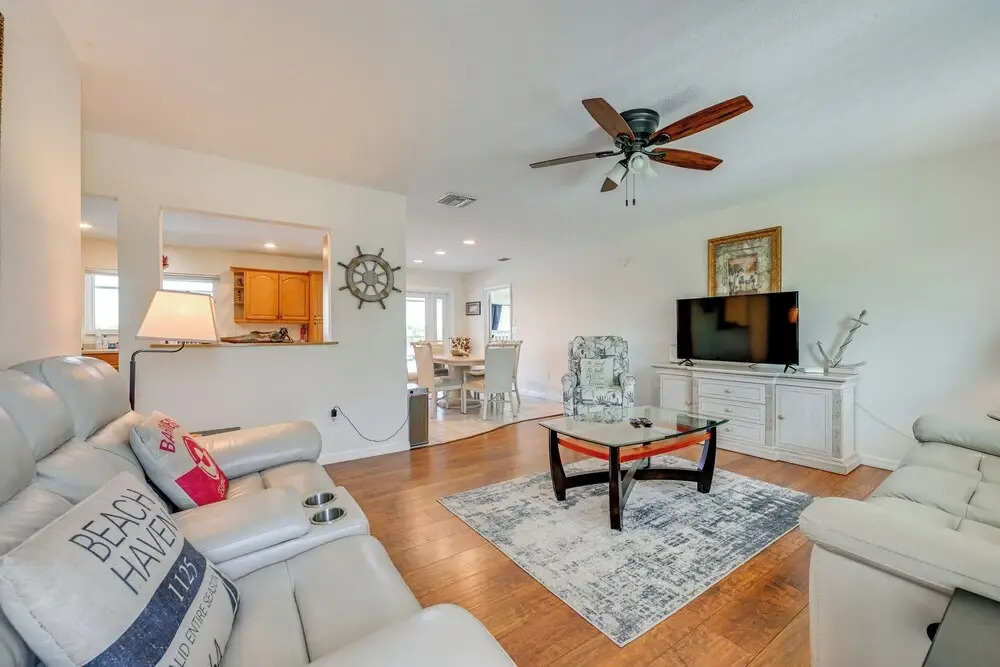 Canalfront Port Charlotte Getaway w/ Boat Dock!