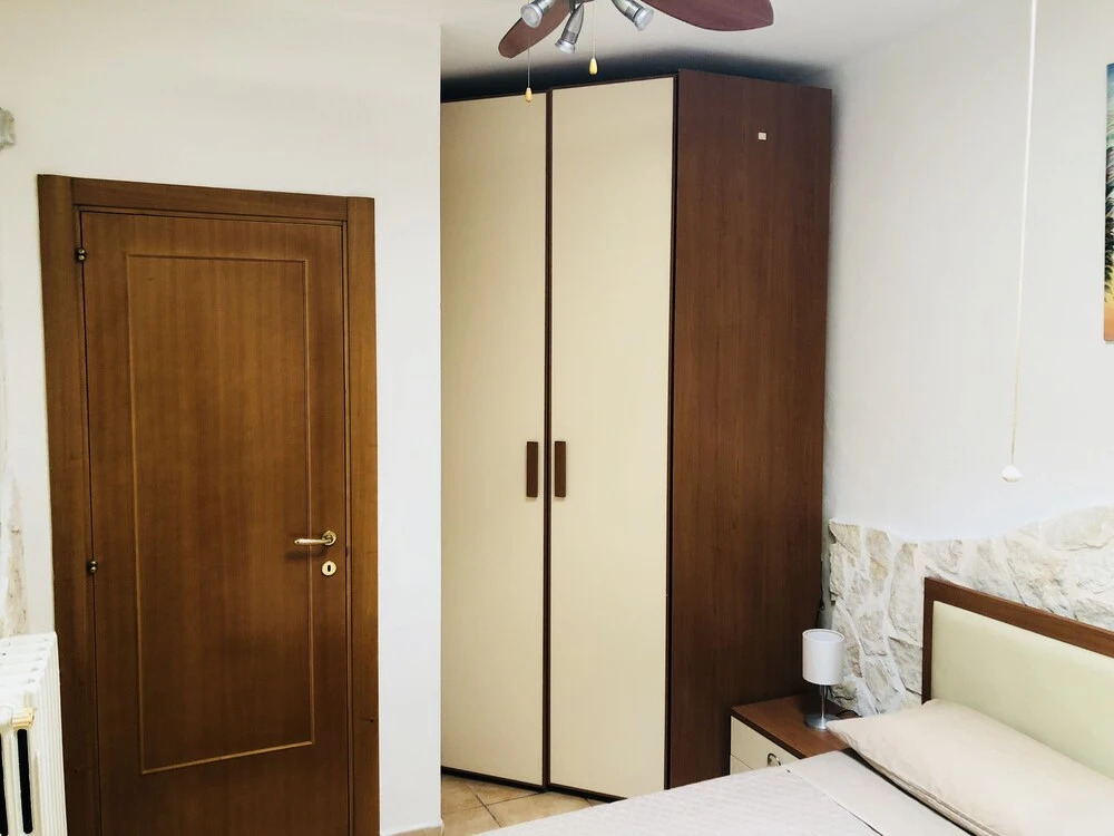 C.B.Guesthouse