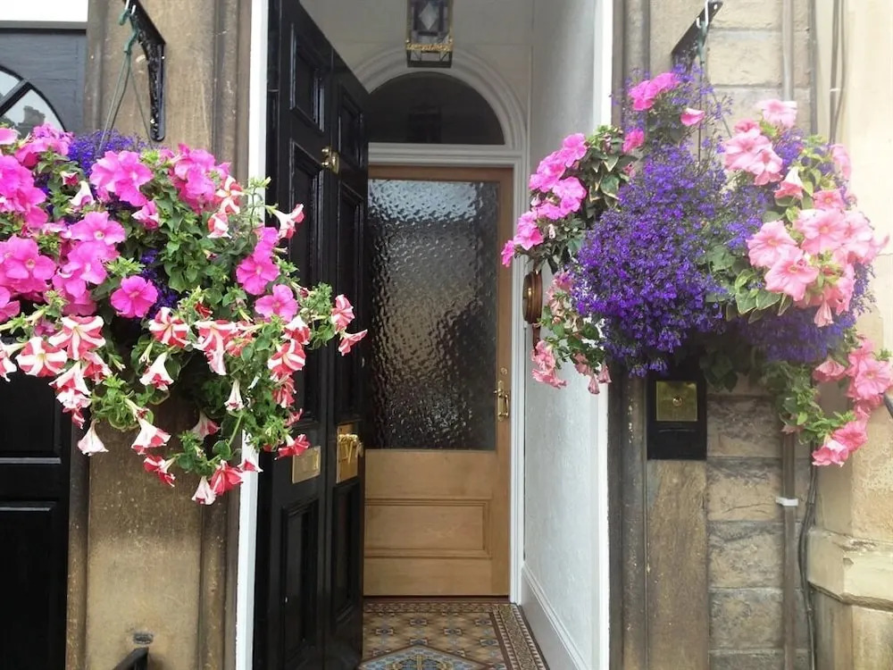 Glendevon Central Bed and Breakfast