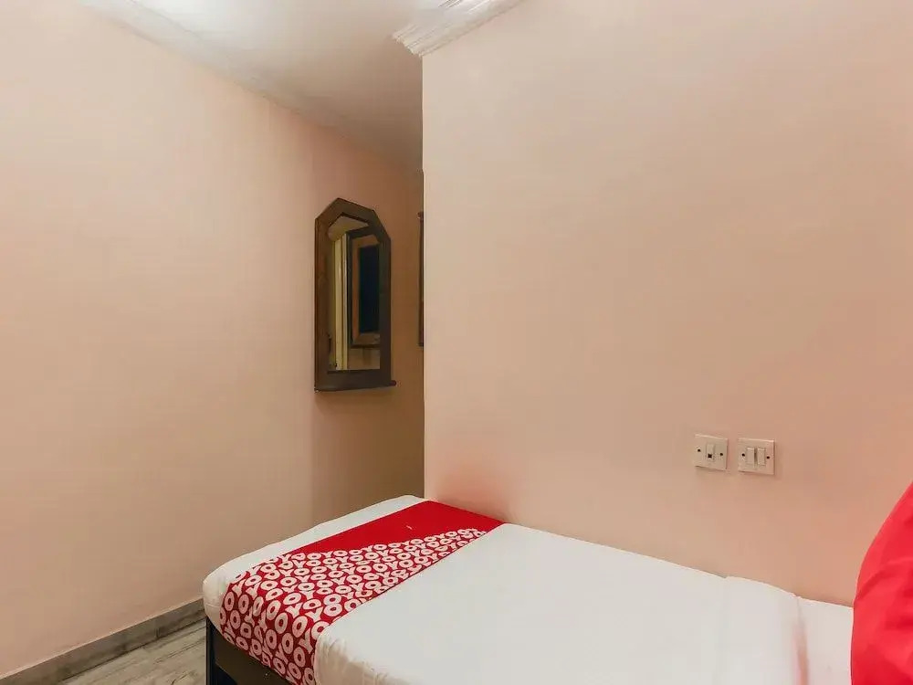 OYO 23191 Flagship Hotel Raj Madan Ameerpet