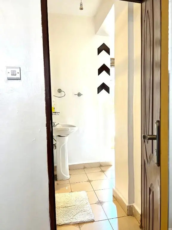 Cozy 1br milimani