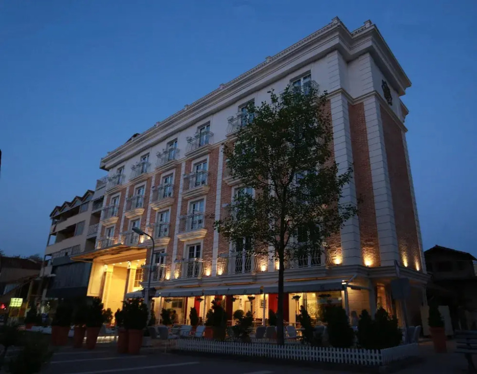 Hotel Hymetis Palace