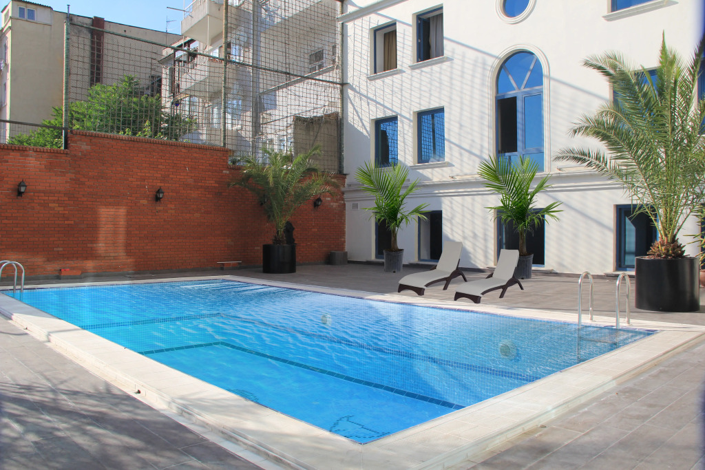 Euro Plaza Hotel