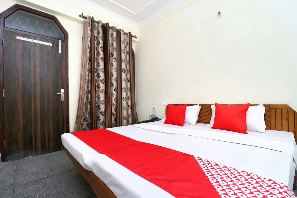 Amrit Guest House By OYO Rooms
