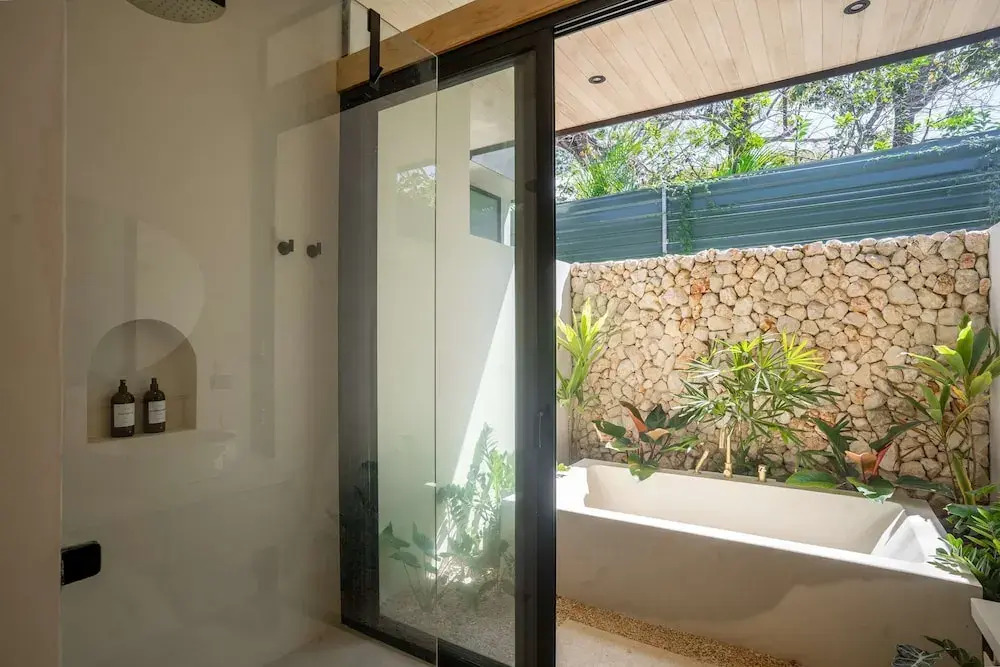 Chic 3BR Private Terrace Nature Views