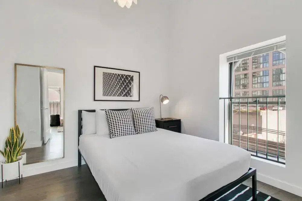 Stylish 1BR in West Loop - Lake 301 rep