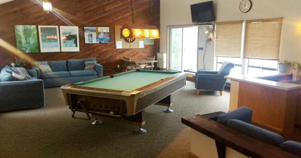 Surfcrest Resort
