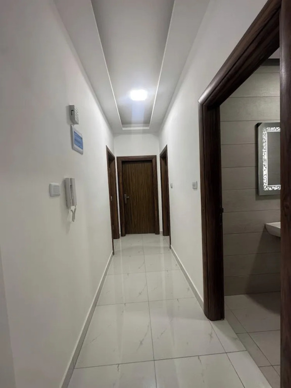 JRE Cozy Home Near All Services 20