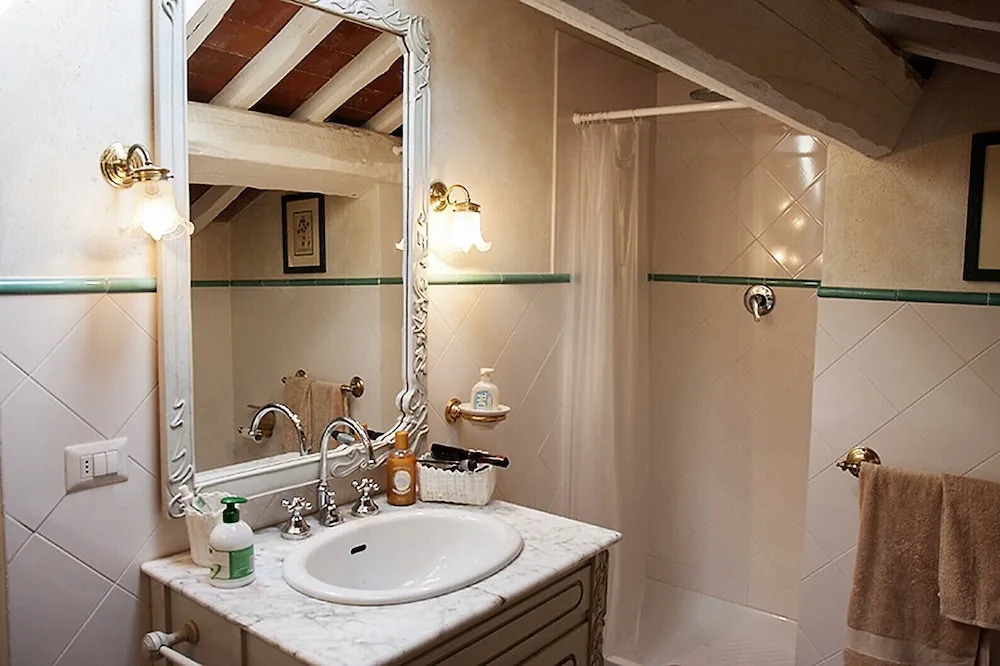 Villa Close to Florence, Hot Tub & Breathtaking View