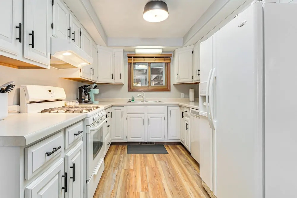 Rice Lake Escape w/ Private Dock: 1 Mi to Main St