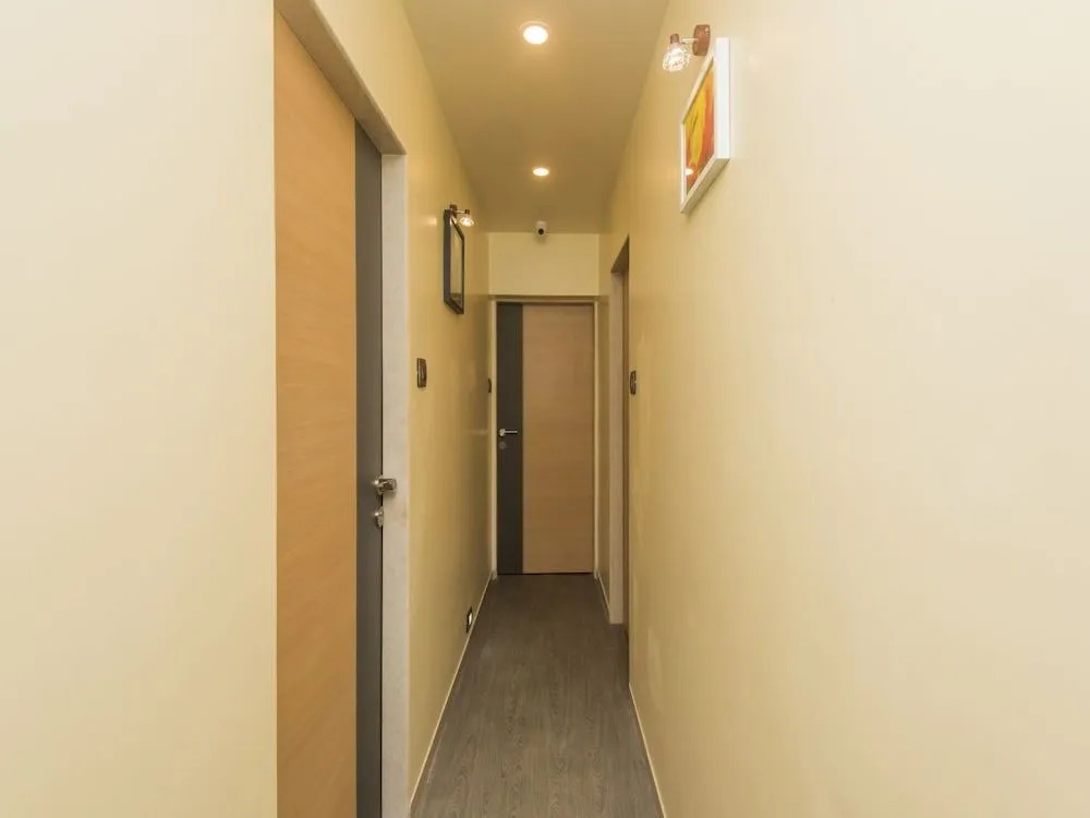 OYO 10899 Hotel Meadow Inn